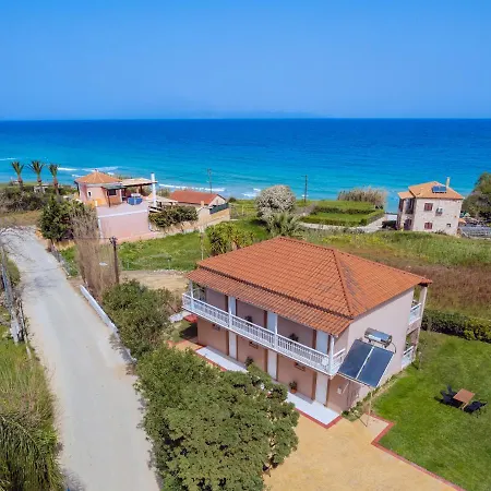 Apartahotel Armonia Boutique Méson Yerakaríon