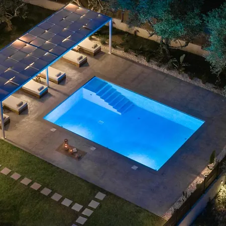 Apartahotel Armonia Boutique Méson Yerakaríon